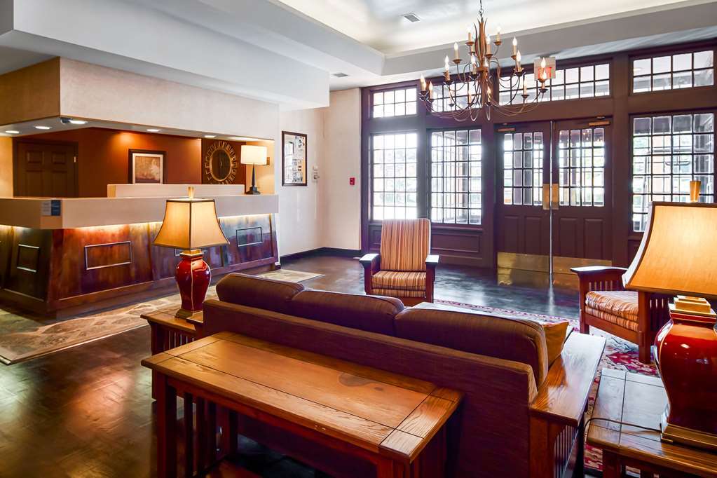 Quality Inn Radford-West Blacksburg I-81 Interior photo
